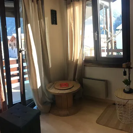Bed & Breakfast La Vie Eau Naturelle, Jolies Et Repas Sur Demande